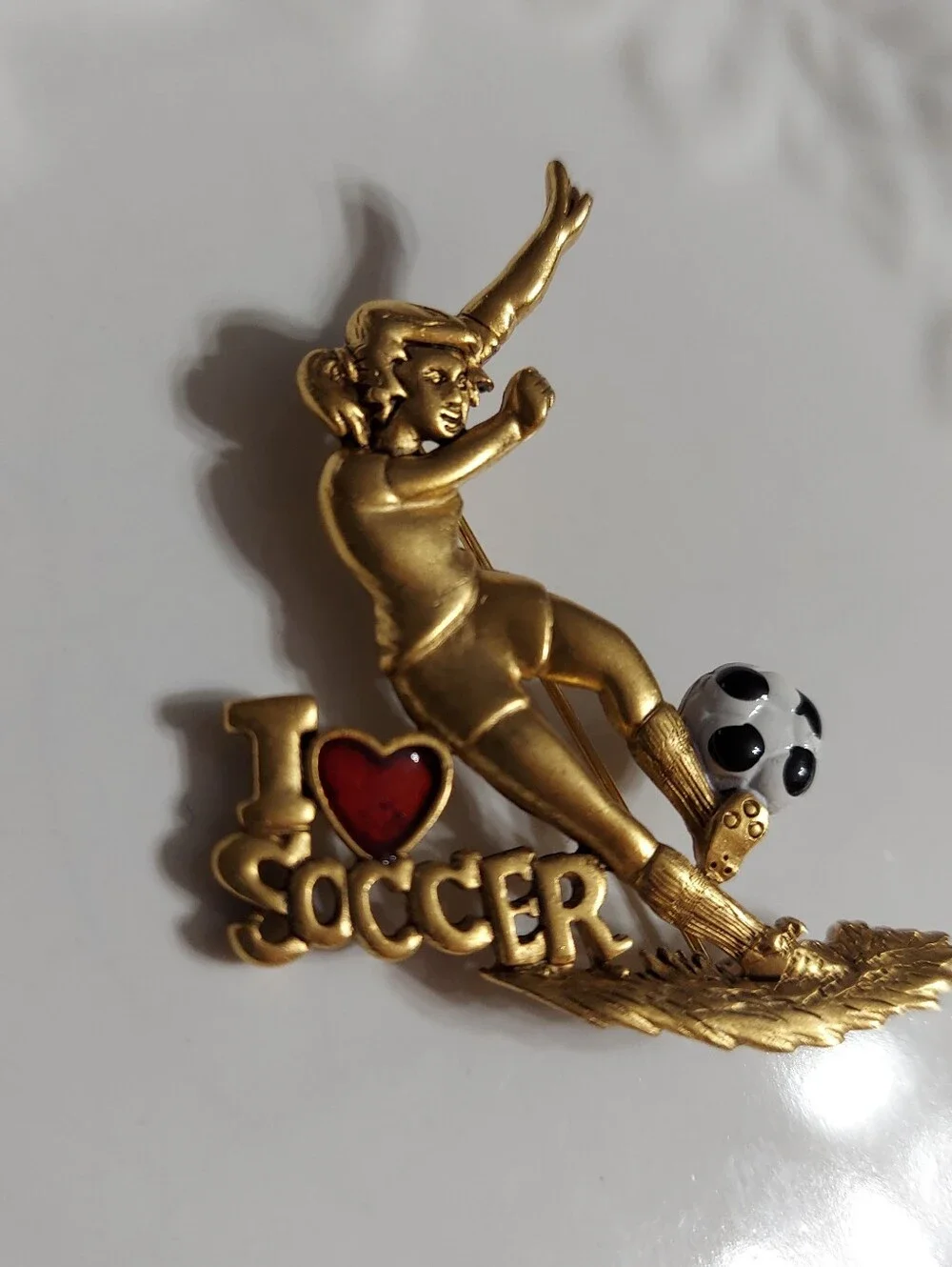 Danecraft Textured-Frosty Gold Tone/Enamel 'I Love Soccer' Brooch/Pin